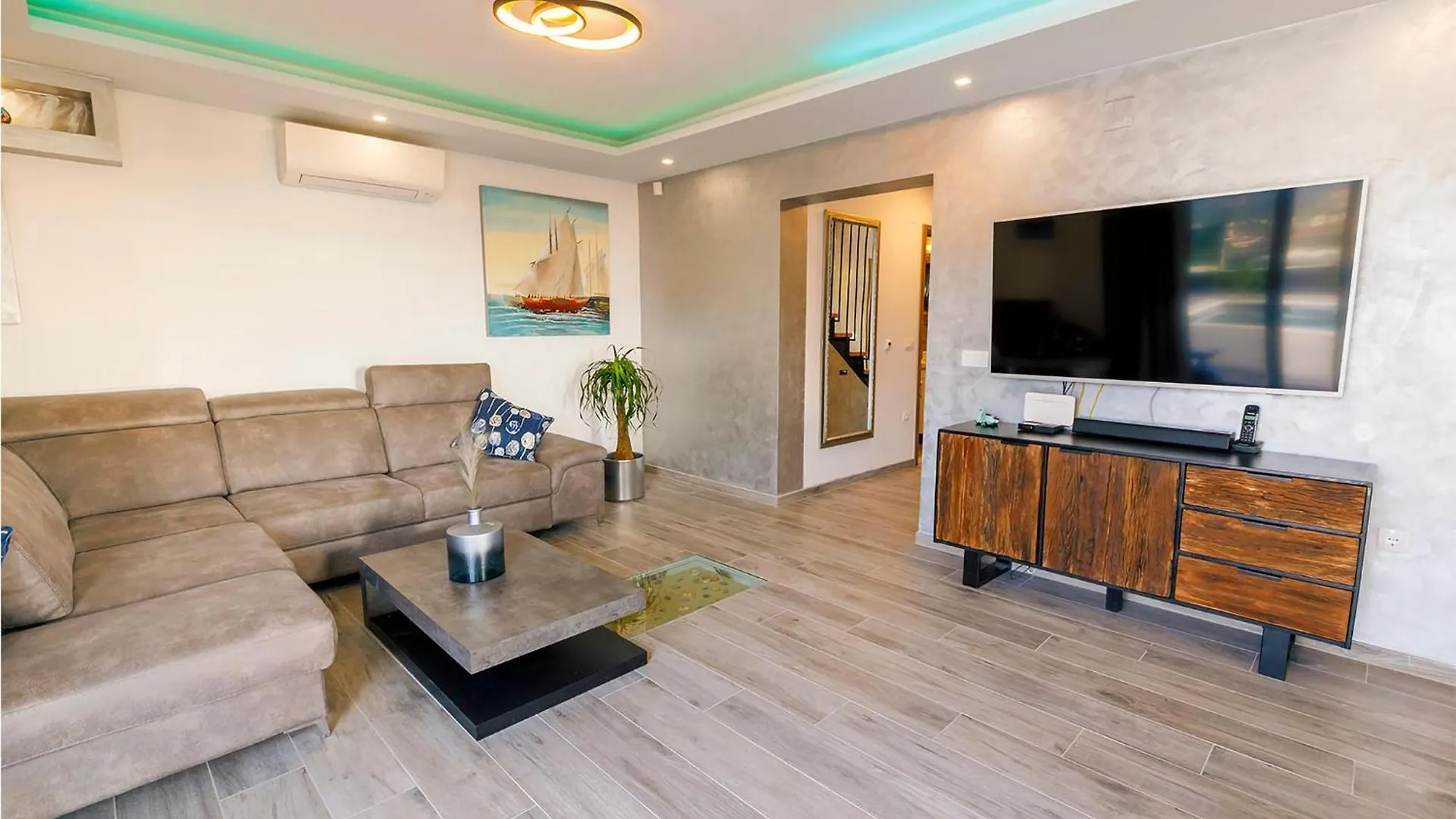 Σπίτι διακοπών 4 Bedroom Cozy Home In Σπλιτ