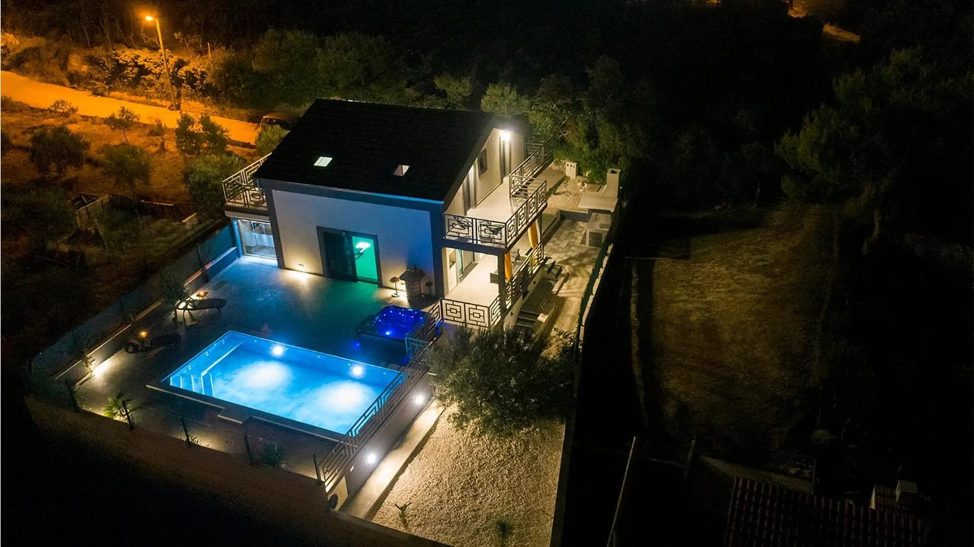 4 Bedroom Cozy Home In Σπλιτ